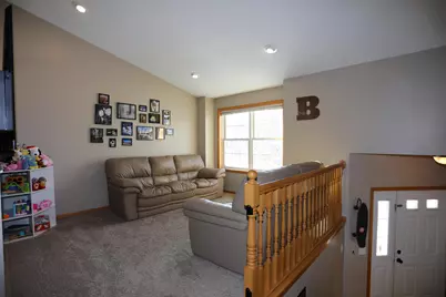 710 Isanti Parkway NW, Isanti, MN 55040 - Photo 6