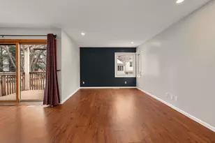 250 Cambria Ct, Woodbury, MN 55125 - Photo 8