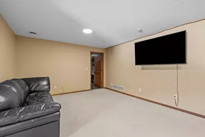 1393 Jefferson Street, Hastings, MN 55033 - Photo 46