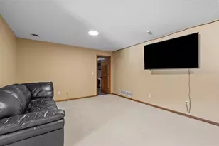 1393 Jefferson St, Hastings, MN 55033 - Photo 46