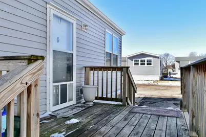 83 S Elm Street, Lewiston, MN 55952 - Photo 2