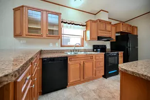 83 S Elm St, Lewiston, MN 55952 - Photo 4