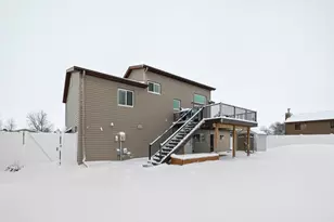 2814 Village Green Dr, Moorhead, MN 56560 - Photo 20