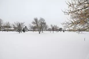 2814 Village Green Dr, Moorhead, MN 56560 - Photo 24