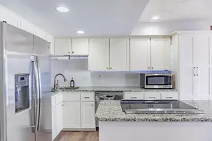 110912 Von Hertzen Cir, Chaska, MN 55318 - Photo 12