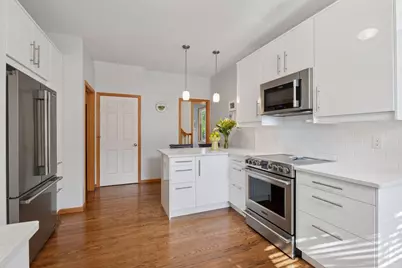 1612 Summit Hill, Eagan, MN 55122 - Photo 6