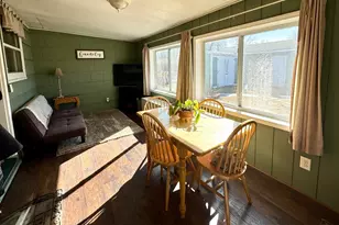 402 E Walnut St, Redwood Falls, MN 56283 - Photo 2