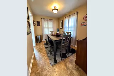 402 E Walnut Street, Redwood Falls, MN 56283 - Photo 6