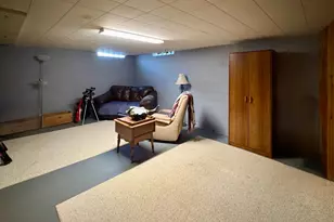 402 E Walnut St, Redwood Falls, MN 56283 - Photo 12