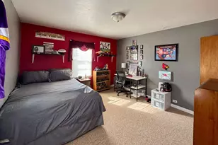 402 E Walnut St, Redwood Falls, MN 56283 - Photo 10