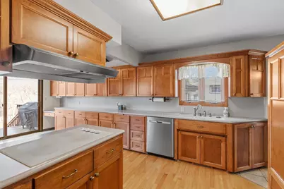 2565 Martin Way, White Bear Lake, MN 55110 - Photo 4