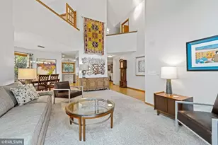 6868 Stonewood Ct, Eden Prairie, MN 55346 - Photo 2