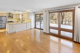 6868 Stonewood Ct, Eden Prairie, MN 55346 - Photo 32