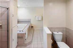 6868 Stonewood Ct, Eden Prairie, MN 55346 - Photo 16