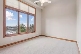 555 Oak Ridge Pl, Hopkins, MN 55305 - Photo 24