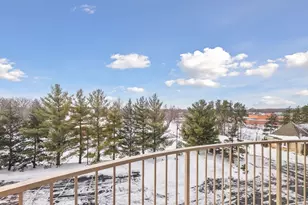 555 Oak Ridge Pl, Hopkins, MN 55305 - Photo 28