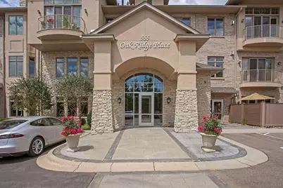 555 Oak Ridge Place #360, Hopkins, MN 55305 - Photo 2