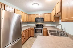 1504 Praha St SE, New Prague, MN 56071 - Photo 2