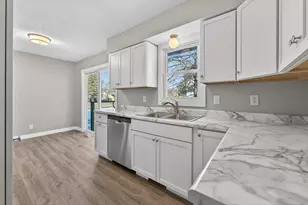 26487 Fenwick Ave, Wyoming, MN 55092 - Photo 6