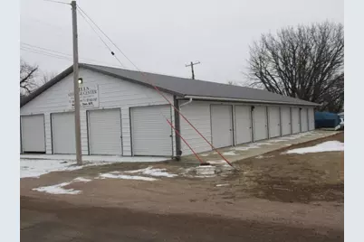 108 E 3rd Station, Hills, MN 56138 - Photo 2