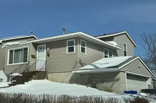 964 Western Ave N, Saint Paul, MN 55117 - Photo 4