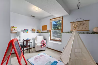 964 Western Avenue N, Saint Paul, MN 55117 - Photo 12