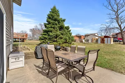 964 Western Avenue N, Saint Paul, MN 55117 - Photo 16