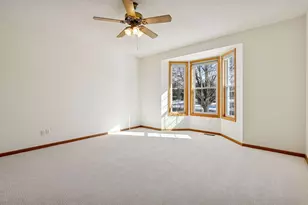 481 Meadowood Ln, Burnsville, MN 55337 - Photo 32