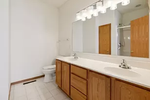 481 Meadowood Ln, Burnsville, MN 55337 - Photo 34