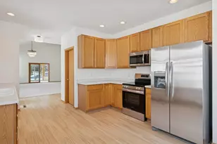 481 Meadowood Ln, Burnsville, MN 55337 - Photo 20