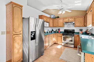 7109 Upper 36th St N, Oakdale, MN 55128 - Photo 18