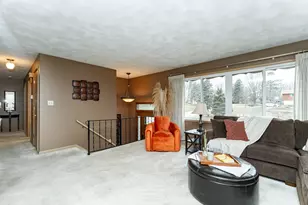 1073 Forest Hills Dr SW, Rochester, MN 55902 - Photo 4