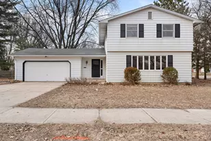 400 17th St SW, Austin, MN 55912 - Photo 2