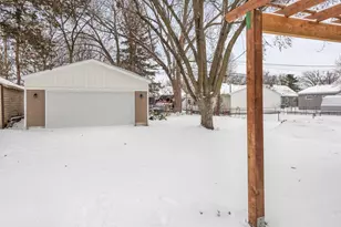4158 Zane Ave N, Robbinsdale, MN 55422 - Photo 4