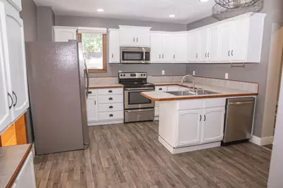 332 8th Avenue N, Casselton, ND 58012 - Photo 10