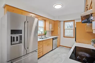 4534 Dupont Ave N, Minneapolis, MN 55412 - Photo 10