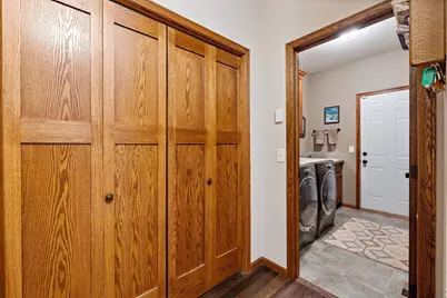 369 Sophia Avenue E, Maplewood, MN 55117 - Photo 4