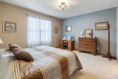 369 Sophia Avenue E, Maplewood, MN 55117 - Photo 18