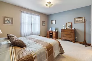 369 Sophia Ave E, Maplewood, MN 55117 - Photo 18