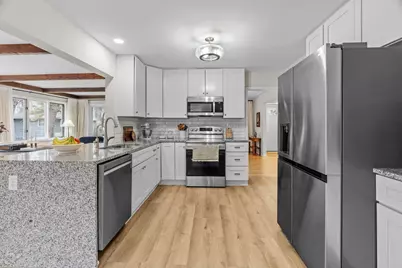 8508 Waters Edge Drive, Chanhassen, MN 55317 - Photo 12