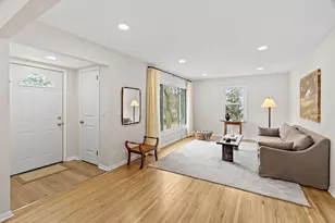 8508 Waters Edge Dr, Chanhassen, MN 55317 - Photo 4