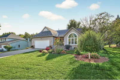 2084 Parkview Lane, Woodbury, MN 55125 - Photo 2
