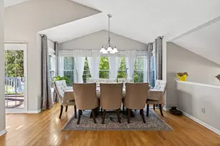 2084 Parkview Ln, Woodbury, MN 55125 - Photo 8