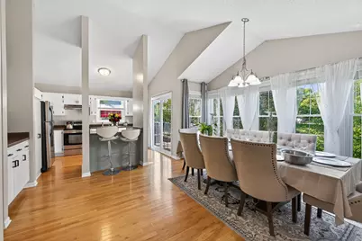 2084 Parkview Lane, Woodbury, MN 55125 - Photo 10