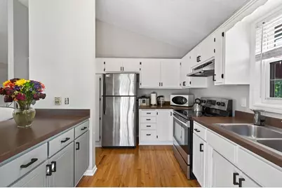 2084 Parkview Lane, Woodbury, MN 55125 - Photo 14