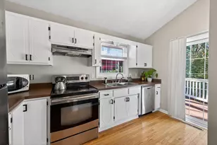 2084 Parkview Ln, Woodbury, MN 55125 - Photo 12