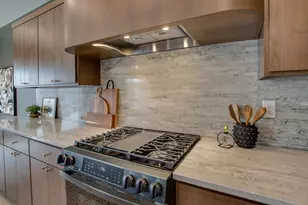 2523 36th Ave S, Moorhead, MN 56560 - Photo 16