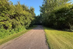 310 D Scholten Dr, Steen, MN 56173 - Photo 4