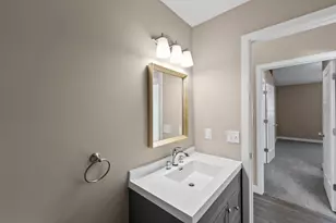 1603 Albemarle St, Saint Paul, MN 55117 - Photo 20