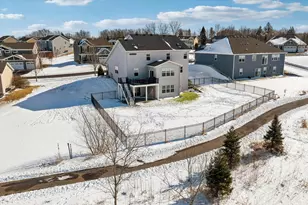 5256 Trailhead Ln SE, Prior Lake, MN 55372 - Photo 2